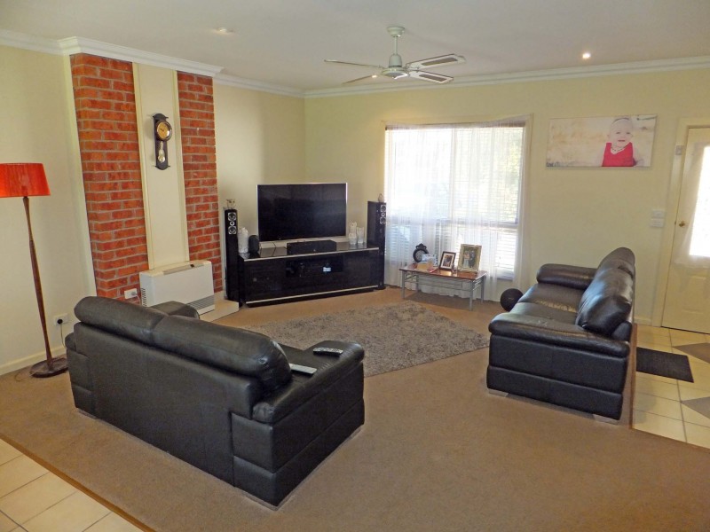 9 Underwood Grove, Kyabram VIC 3620