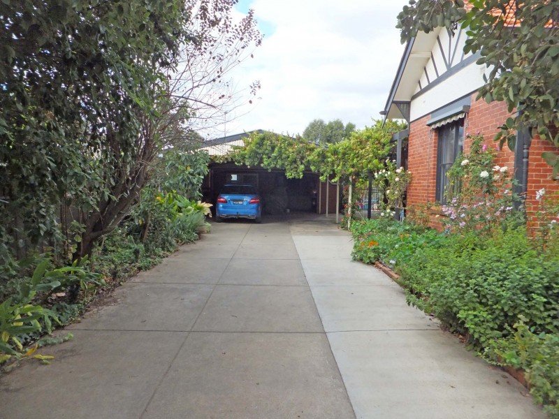 17 Saunders Street, Kyabram VIC 3620