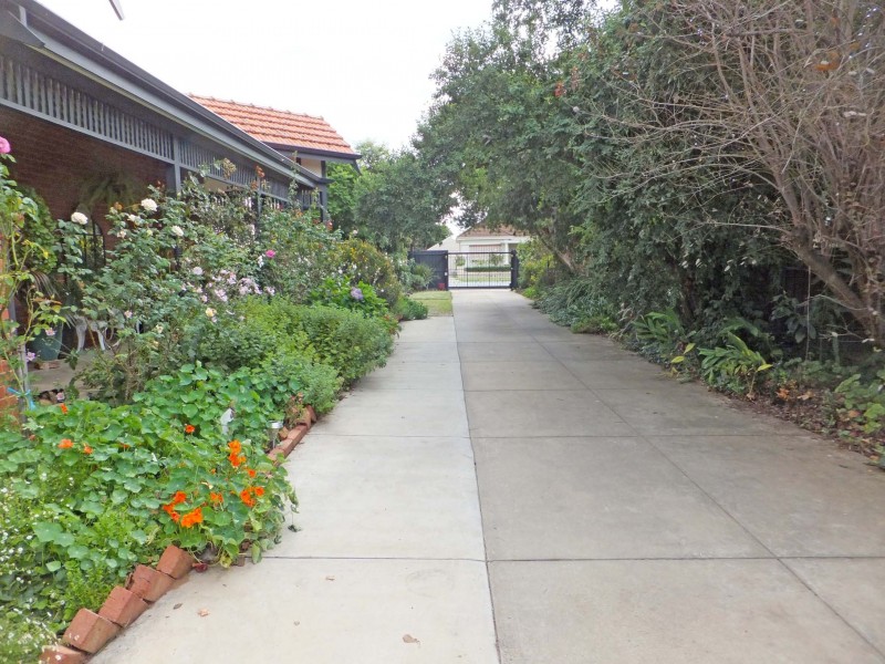 17 Saunders Street, Kyabram VIC 3620