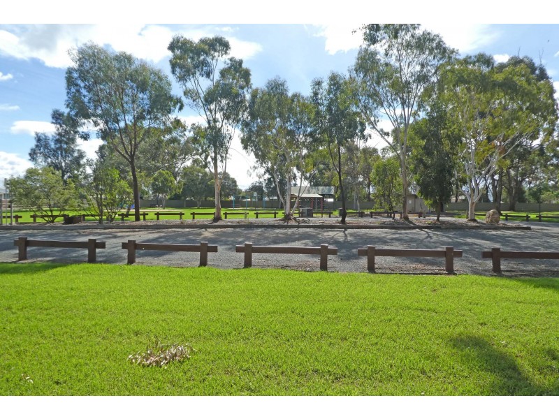 35 Oswald Street, Kyabram VIC 3620