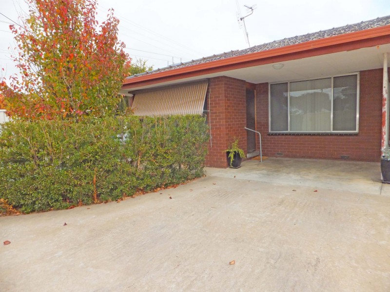 1/245 Fenaughty Street, Kyabram VIC 3620