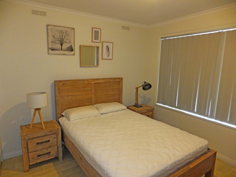 1/245 Fenaughty Street, Kyabram VIC 3620