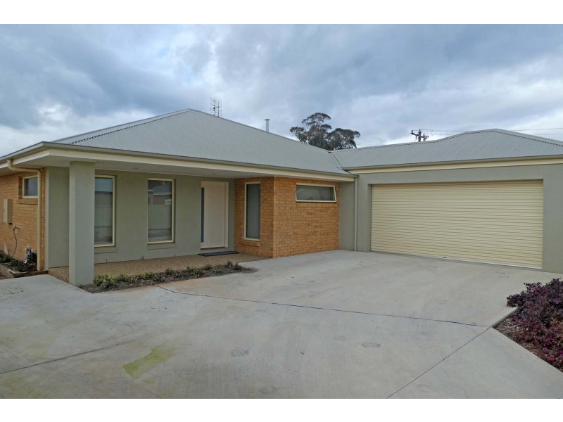 2/9 Hawkins Street, Kyabram VIC 3620