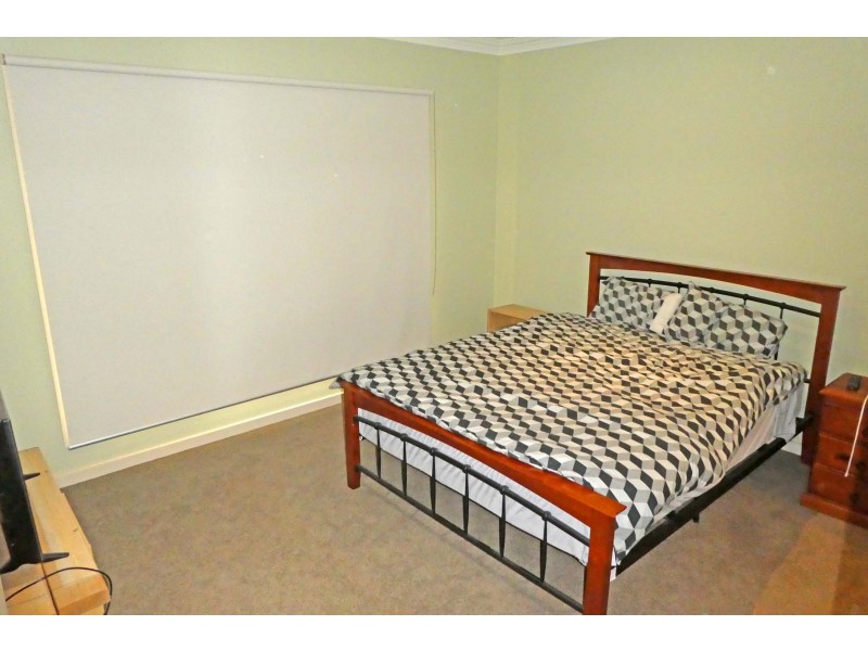 2/9 Hawkins Street, Kyabram VIC 3620