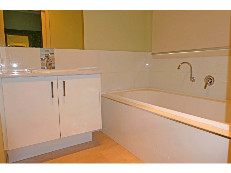 2/9 Hawkins Street, Kyabram VIC 3620