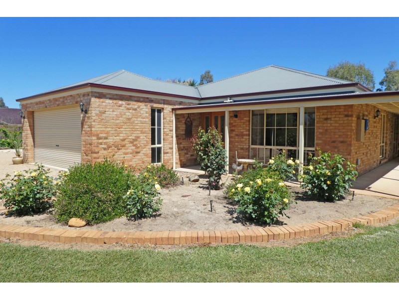 10 Gardadale Drive, Kyabram VIC 3620