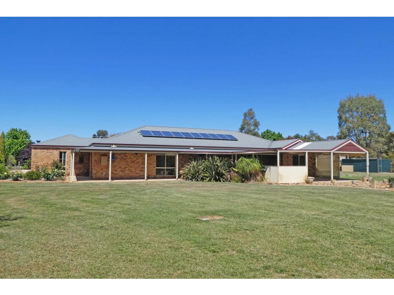10 Gardadale Drive, Kyabram VIC 3620