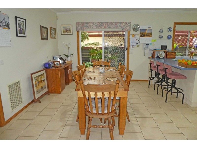 10 Outram Avenue, Kyabram VIC 3620