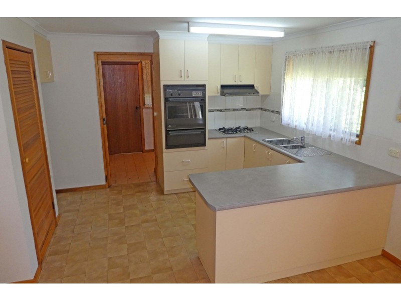 1/152 Fenaughty Street, Kyabram VIC 3620