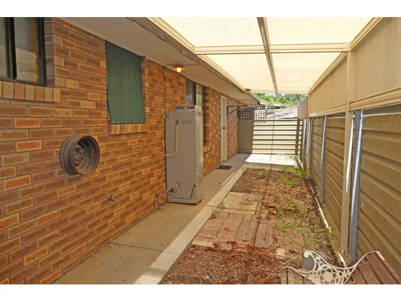 1/152 Fenaughty Street, Kyabram VIC 3620