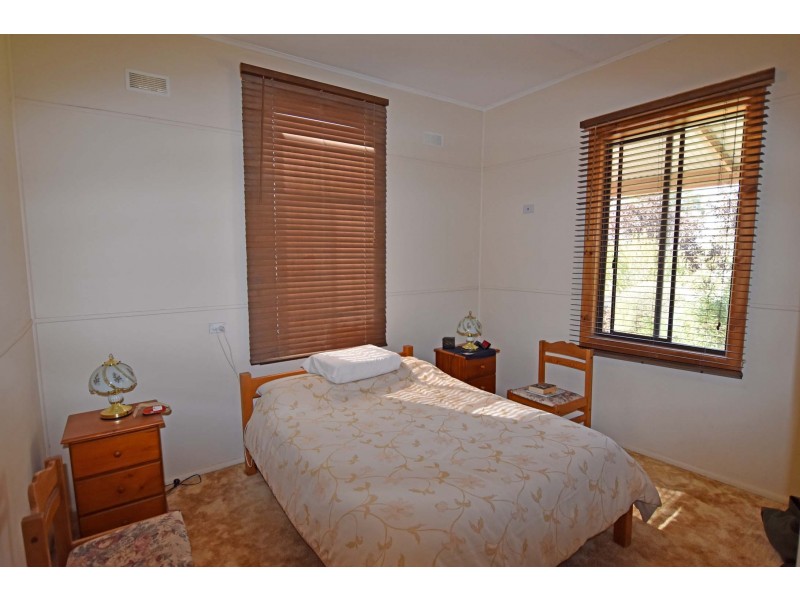 9 Midland Highway, Stanhope VIC 3623