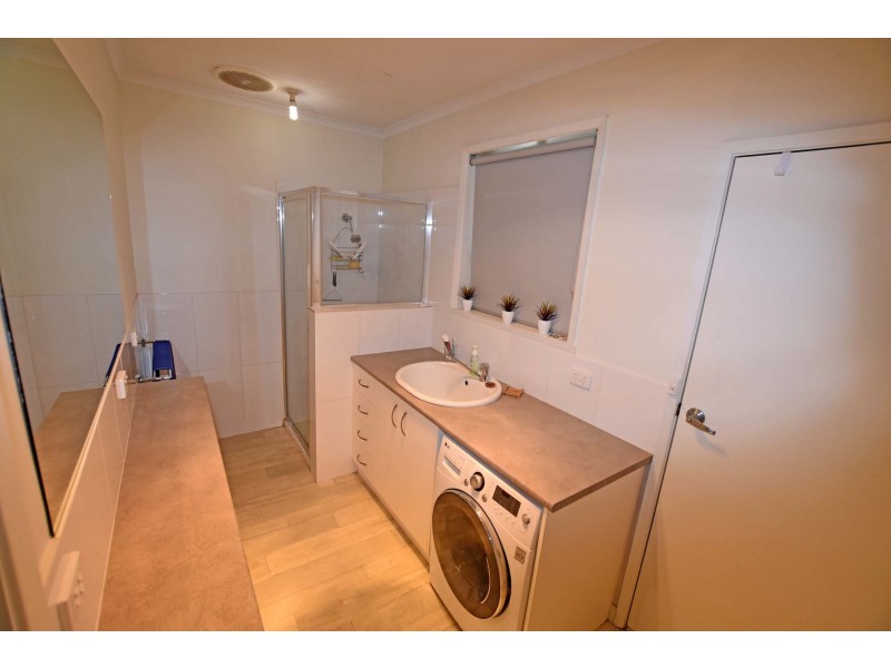1/245 Fenaughty Street, Kyabram VIC 3620