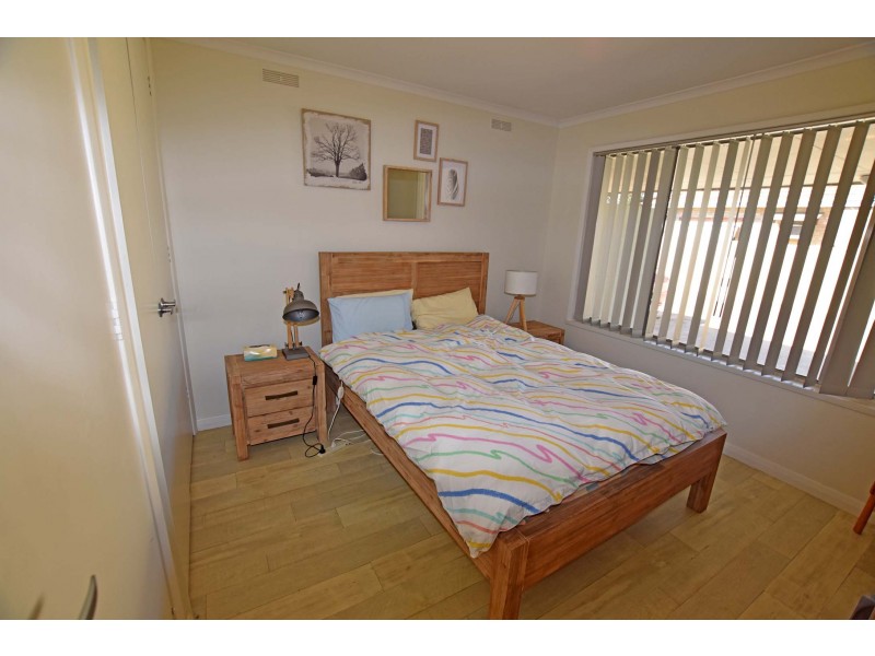 1/245 Fenaughty Street, Kyabram VIC 3620