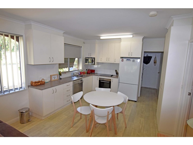 1/245 Fenaughty Street, Kyabram VIC 3620