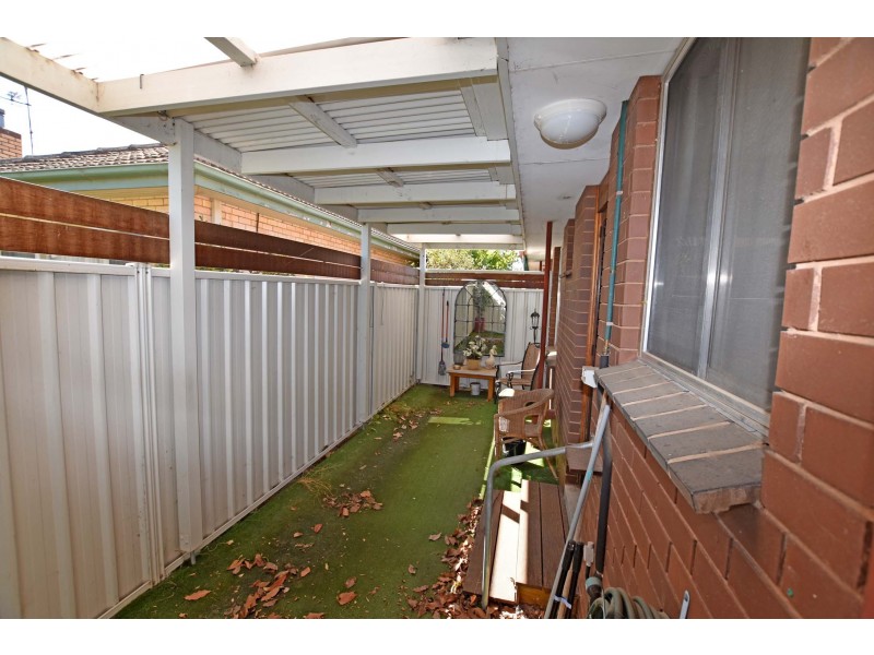 1/245 Fenaughty Street, Kyabram VIC 3620
