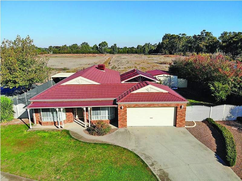 10 Eden Grove, Kyabram VIC 3620