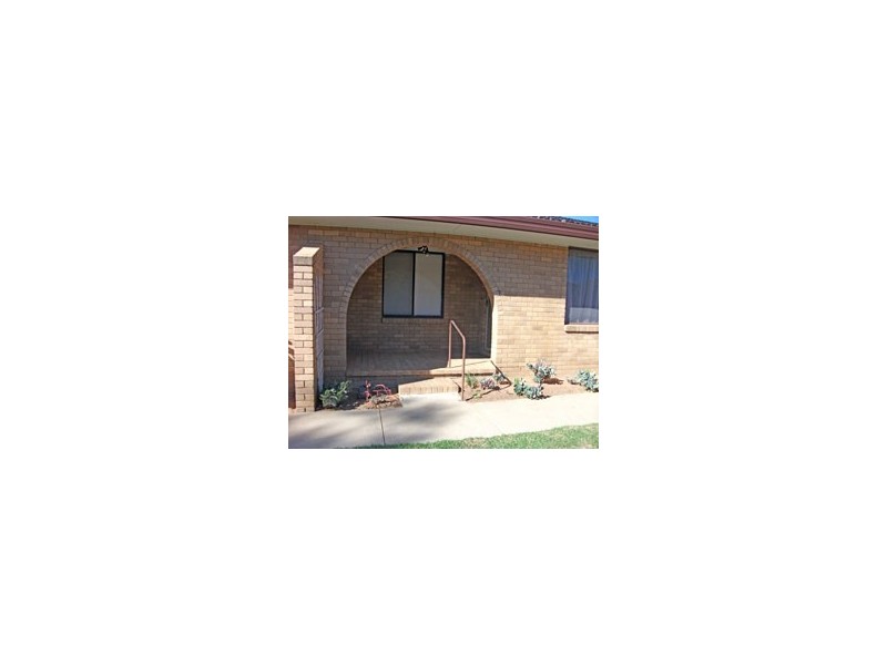 2/2 Gillespie Street, Kyabram VIC 3620