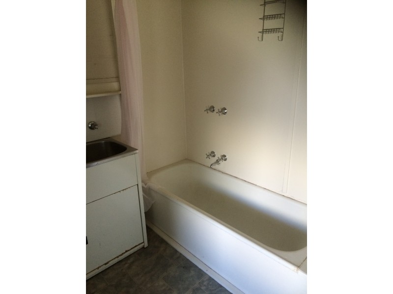 2/2 Crossthwaite Street, Kyabram VIC 3620