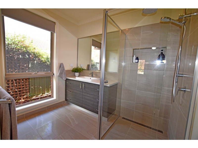 4A Outram Avenue, Kyabram VIC 3620