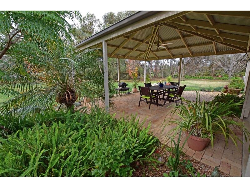 5 Gardadale Drive, Kyabram VIC 3620