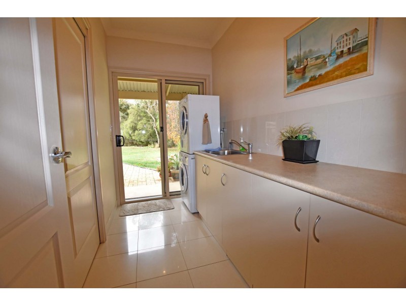 5 Gardadale Drive, Kyabram VIC 3620