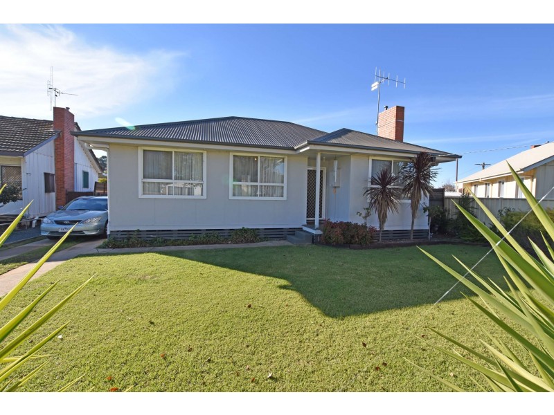 12 Lynton Crescent, Kyabram VIC 3620