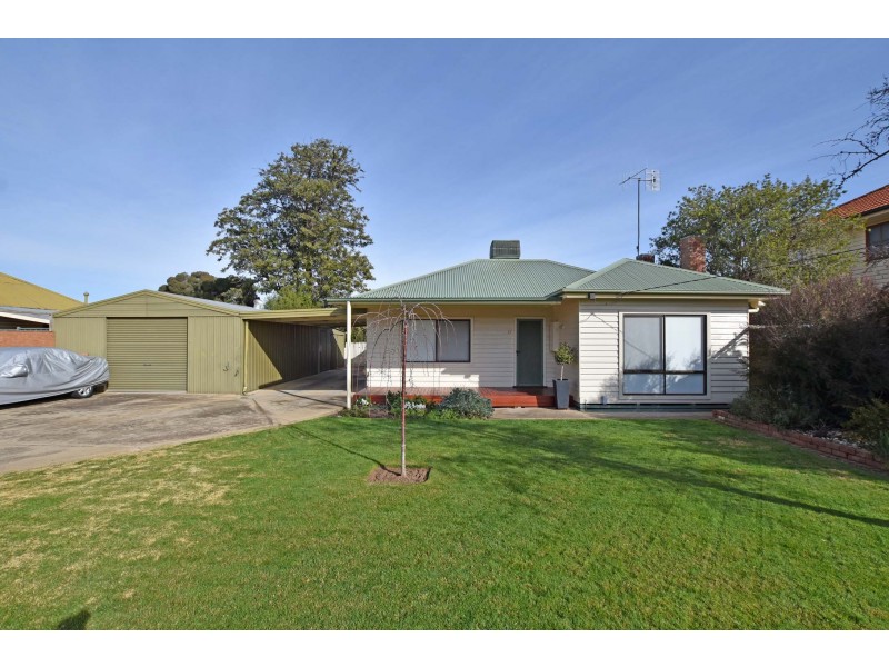 17 Julia Street, Kyabram VIC 3620