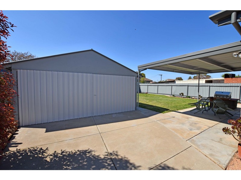 98 Albion Street, Kyabram VIC 3620