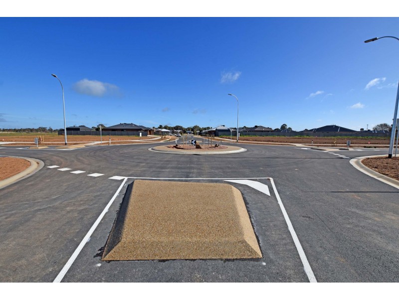 38 Wallaby Court, Kyabram VIC 3620