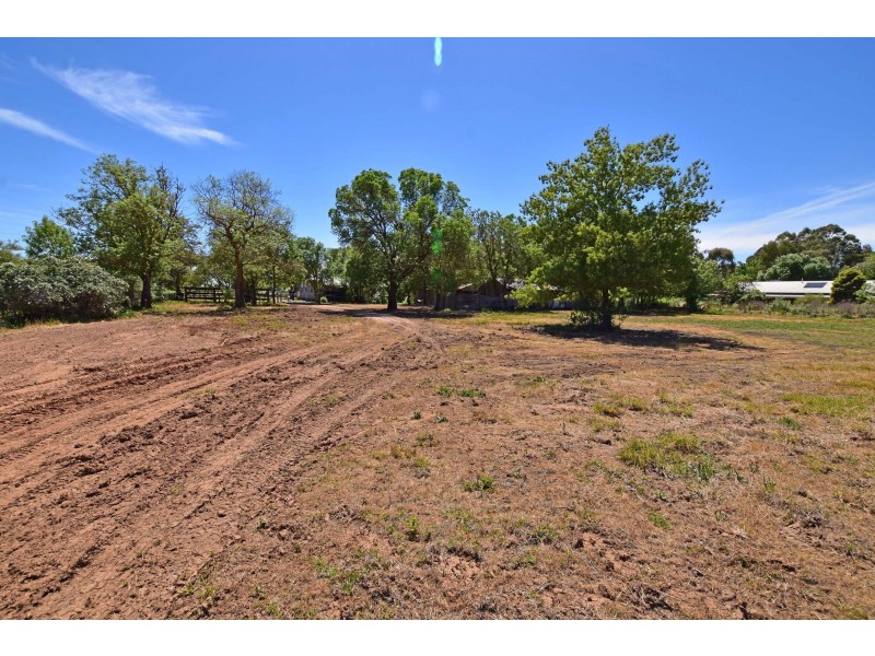 24  Tisdall Road, Kyabram VIC 3620
