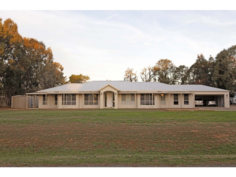 21 Amarco Lane, Kyabram VIC 3620