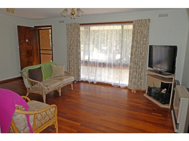7 Barton Road, Kyabram VIC 3620