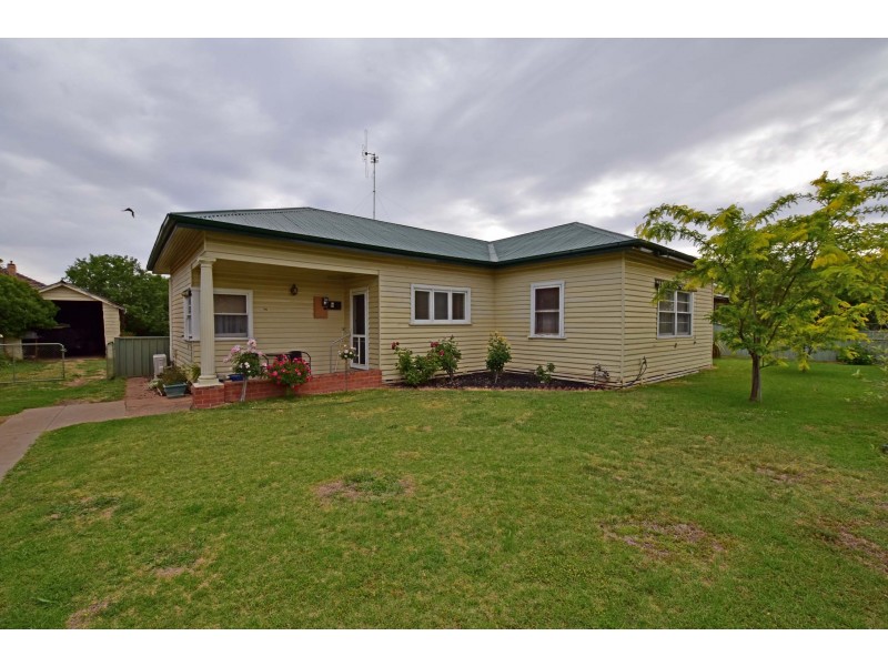 74 Fenaughty Street, Kyabram VIC 3620