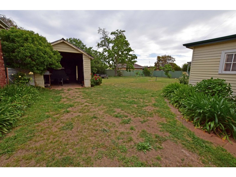 74 Fenaughty Street, Kyabram VIC 3620
