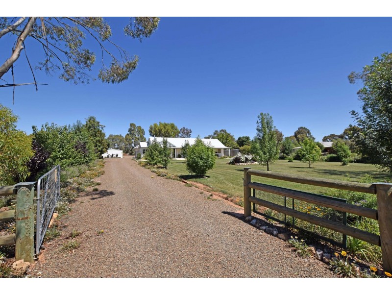 49 Weller Road, Lancaster VIC 3620