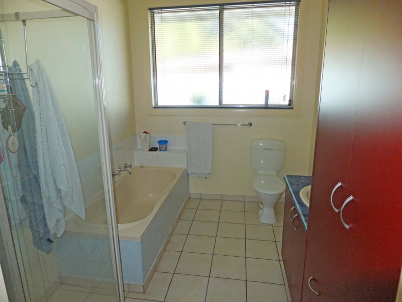 9 Underwood Grove, Kyabram VIC 3620