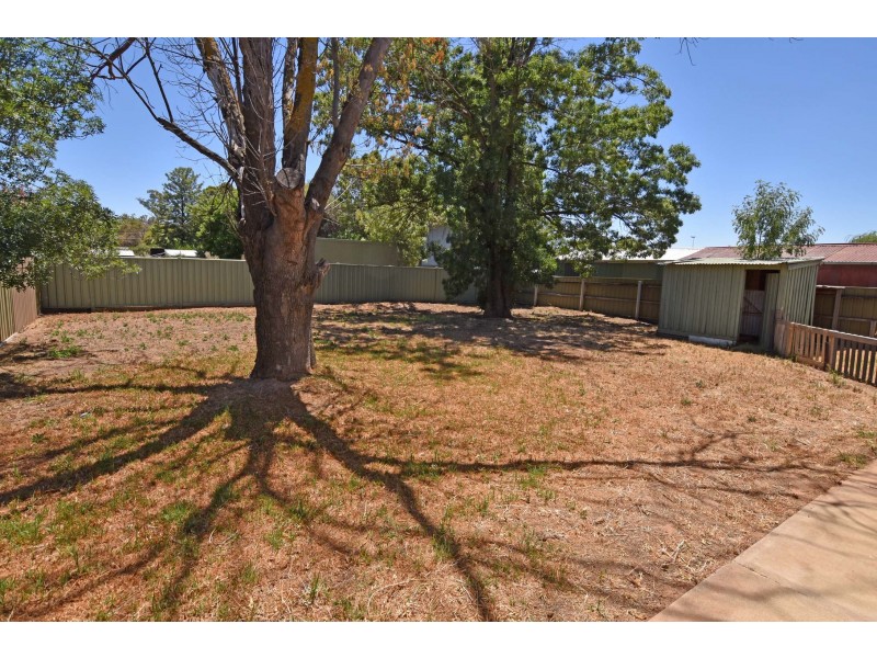 18 Lynton Crescent, Kyabram VIC 3620