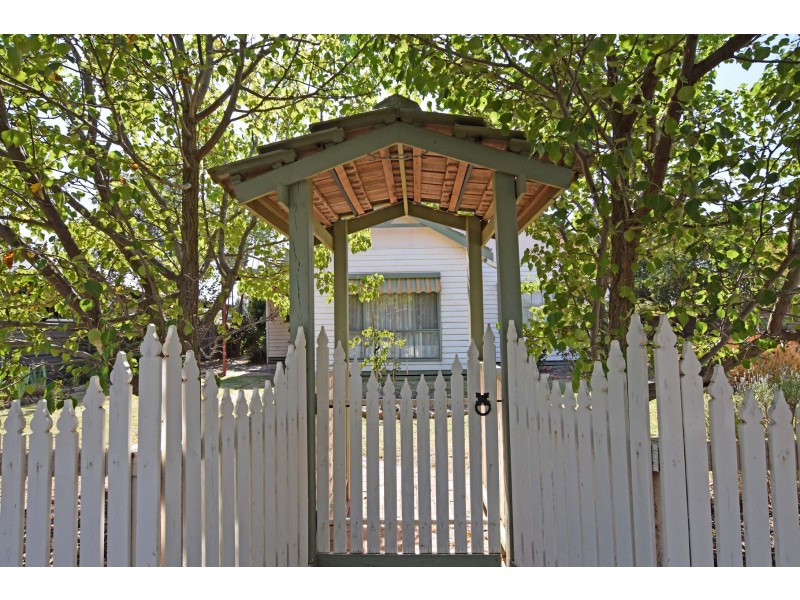 13 Lancaster Street, Kyabram VIC 3620
