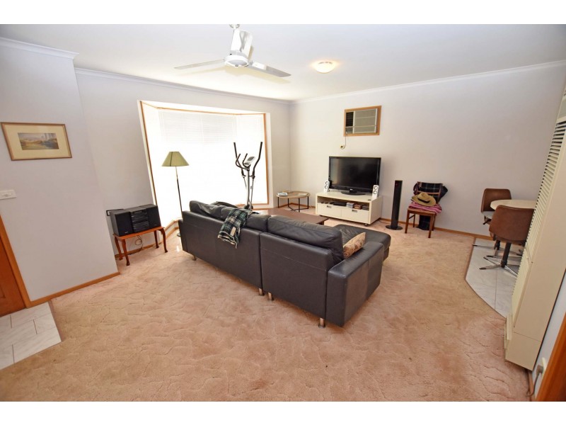 2/10 Munro Crescent, Kyabram VIC 3620