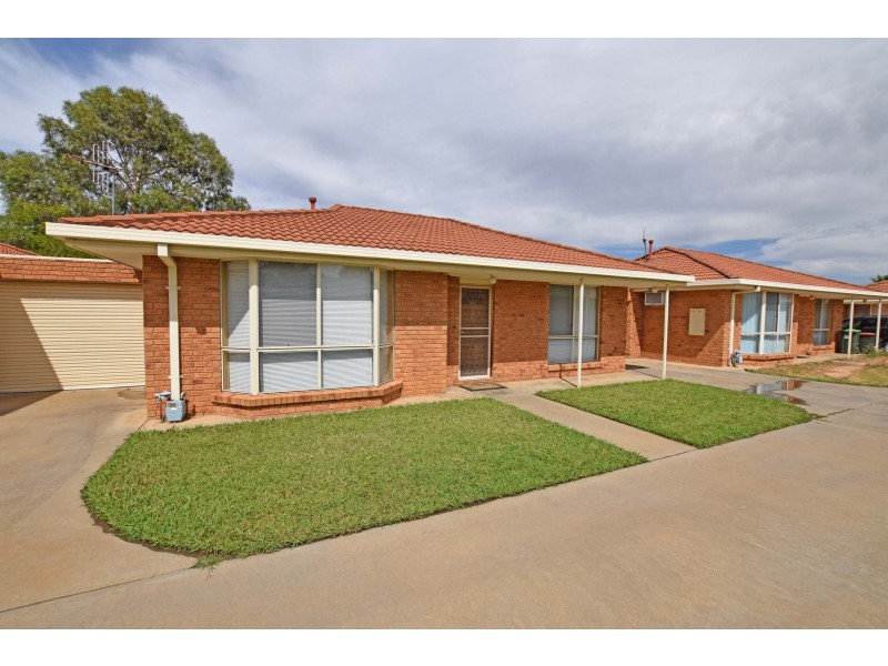 2/10 Munro Crescent, Kyabram VIC 3620