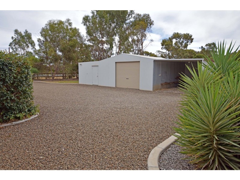 14 Weller Road, Lancaster VIC 3620