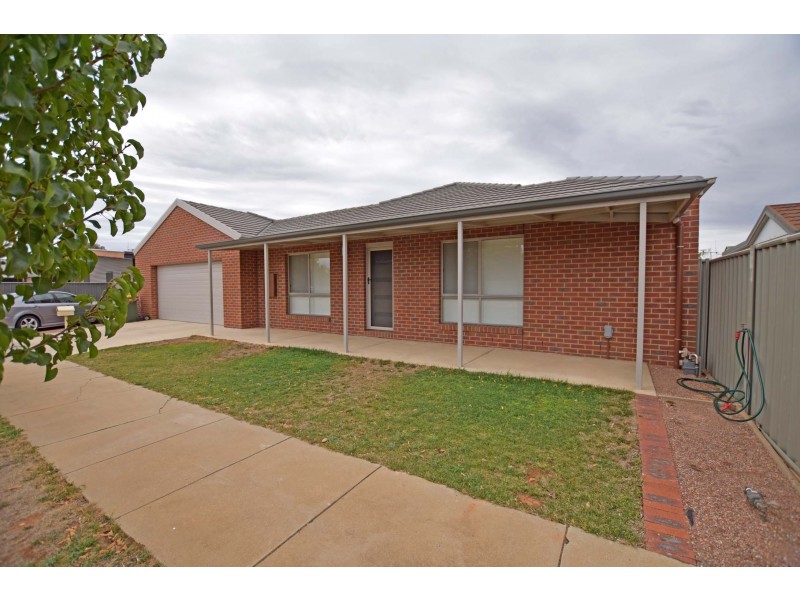 14 Rodney Street, Kyabram VIC 3620