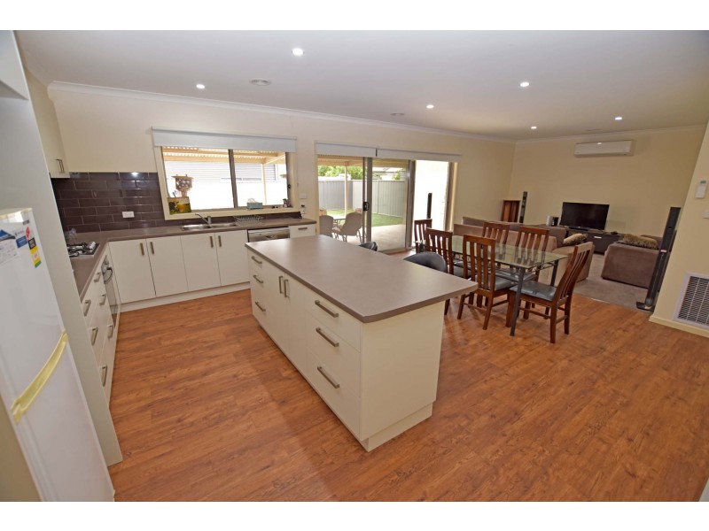 14 Rodney Street, Kyabram VIC 3620