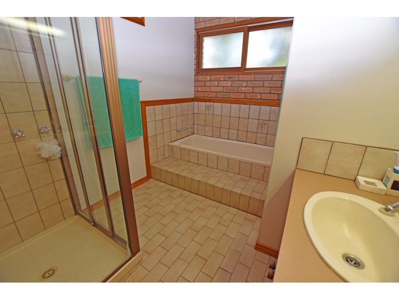 17 Tweddle Street, Kyabram VIC 3620