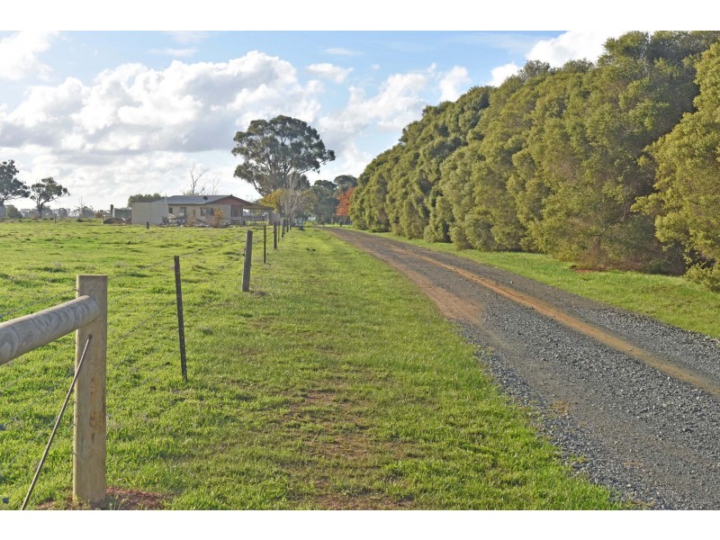 3119 Midland Highway, Carag Carag VIC 3623