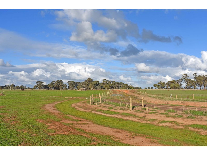 3119 Midland Highway, Carag Carag VIC 3623