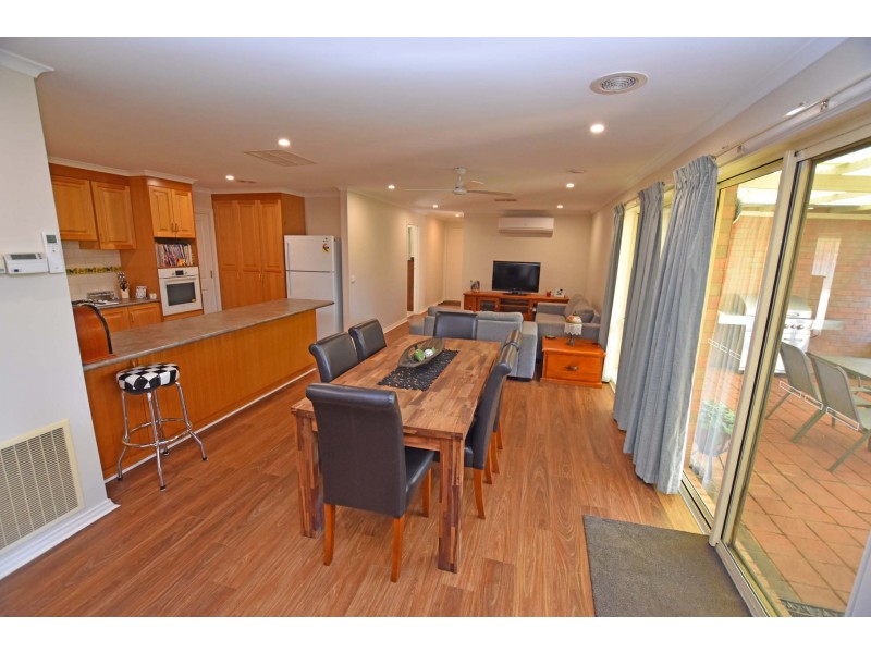 9 Deakin Grove, Tongala VIC 3621