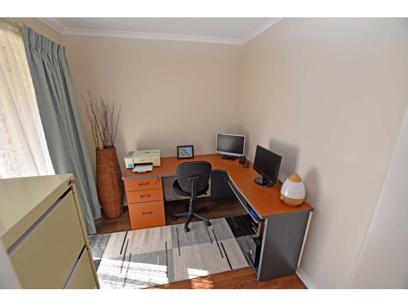 9 Deakin Grove, Tongala VIC 3621