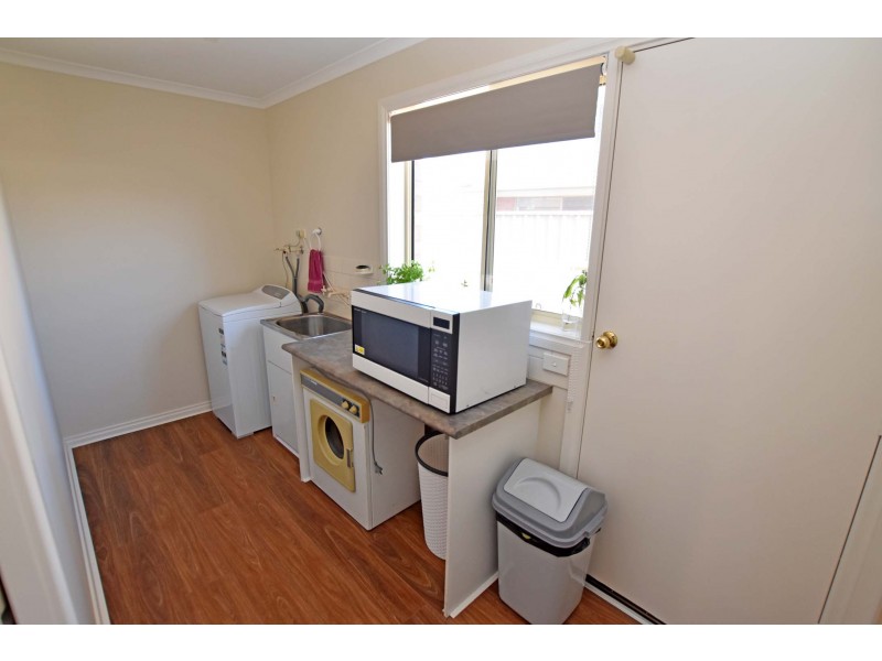 9 Deakin Grove, Tongala VIC 3621