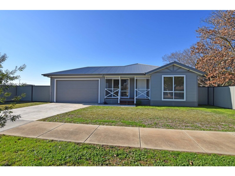 8 Okeefe Street, Kyabram VIC 3620